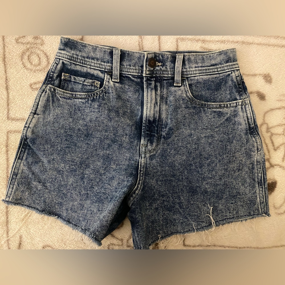 These are demon Hollister shorts